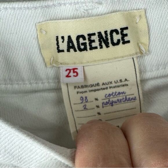 L’Agence Zoe Perfect Fray Hem Denim Shorts - Picture 6 of 6